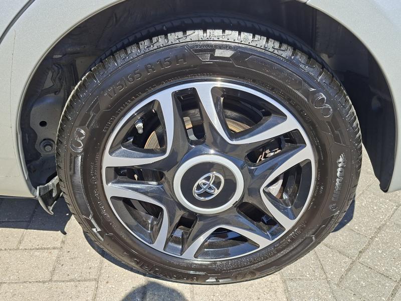 Toyota Yaris 1.5 VVT-I CONNECT BOITE AUTO - photo 18