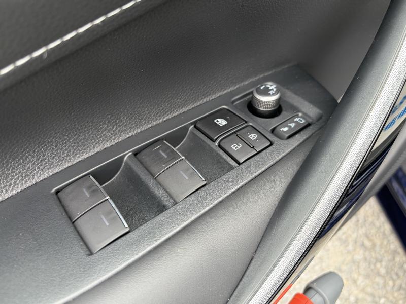 Toyota Corolla TS 1.8 Hybrid STYLE - photo 9
