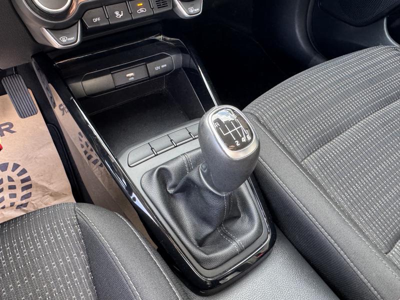 Kia Stonic 1.0T ISG - photo 18