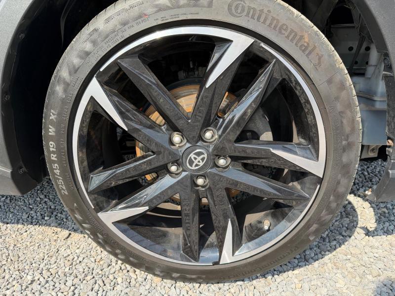Toyota C-HR 2.0 Hybrid - photo 20