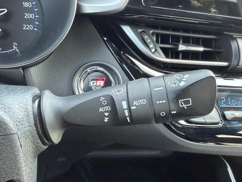 Toyota C-HR 2.0 Hybrid - photo 11