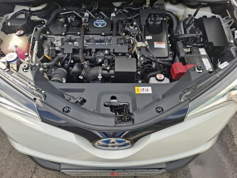 Toyota C-HR 1.8 HYBRID - photo 17