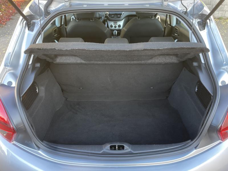 Peugeot 208 1.2i - Eurekar - photo 18