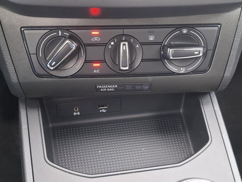 Seat Ibiza 1.0i Play - photo 9