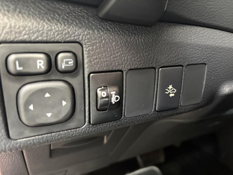 Toyota Auris 1.8 HYBRID COMFORT - photo 17