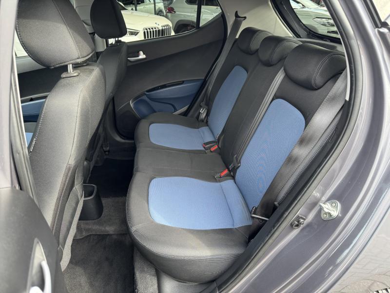 Hyundai i10 1.0i - photo 8