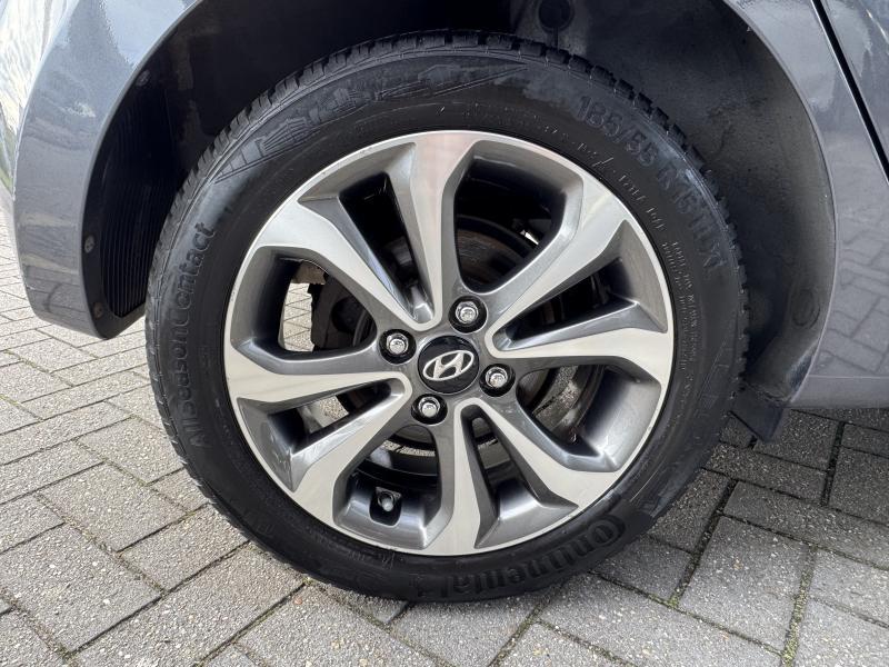 Hyundai i10 1.0i - photo 20
