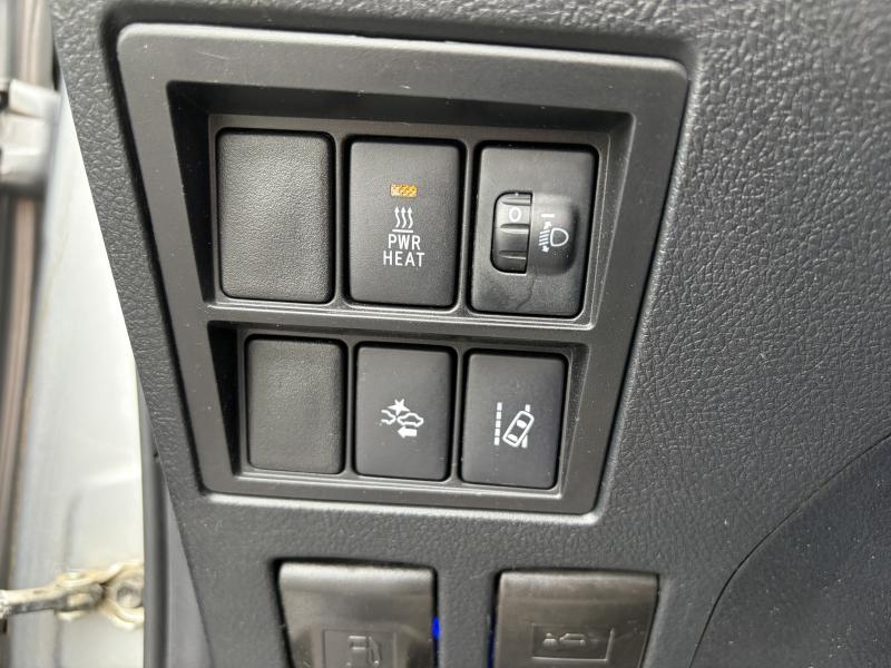 Toyota Hilux 2.4 D-4D - photo 9