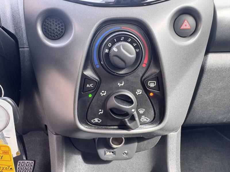 Toyota Aygo 1.0 VVT-I X PLAY - photo 9