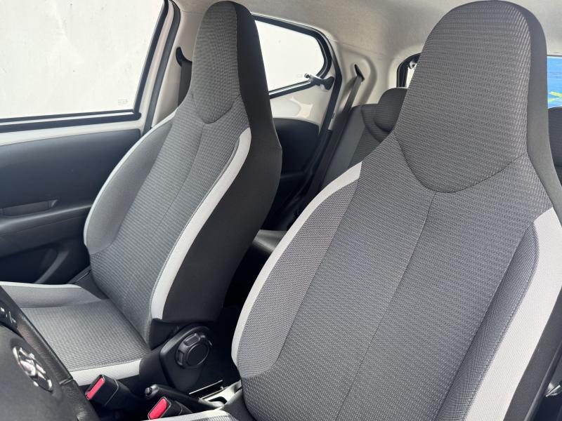 Toyota Aygo 1.0 VVT-I X PLAY - photo 14