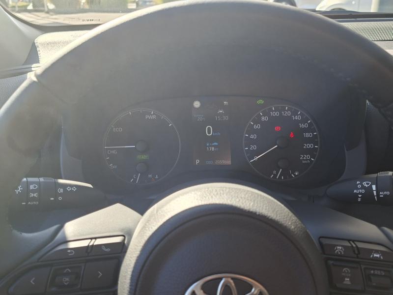 Toyota Yaris 1.5 HYBRID DYNAMIC - photo 6