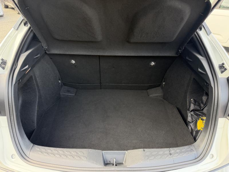 Toyota C-HR 1.8 Hybrid CVT C-ULT - photo 17