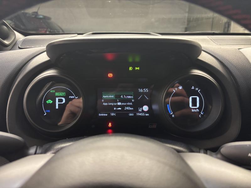 Toyota Yaris 1.5 Hybrid - photo 11
