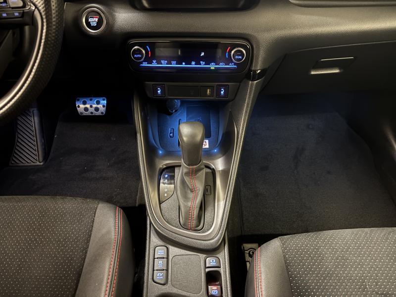 Toyota Yaris 1.5 Hybrid - photo 15