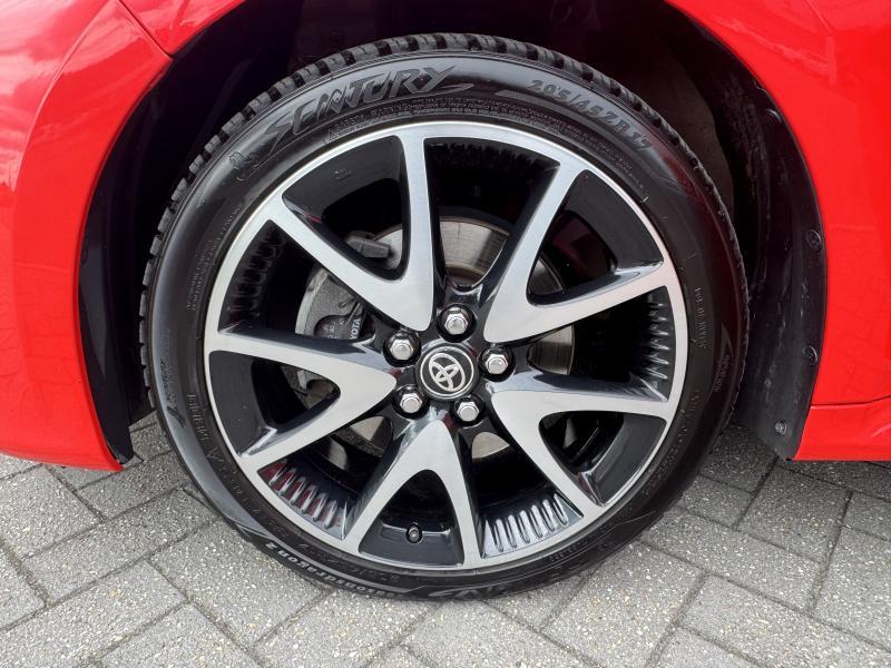 Toyota Yaris 1.5 Hybrid STYLE - photo 23