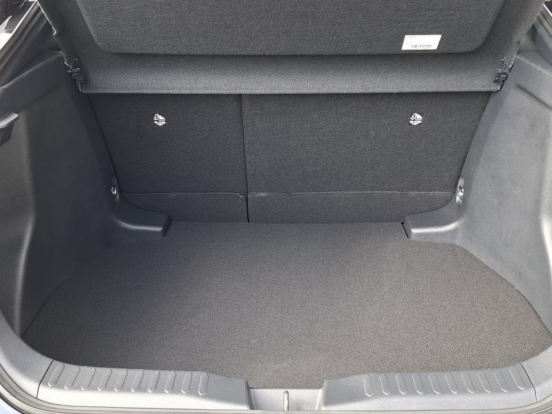 Toyota C-HR 1.8 Hybrid Dynamic Plus - photo 19