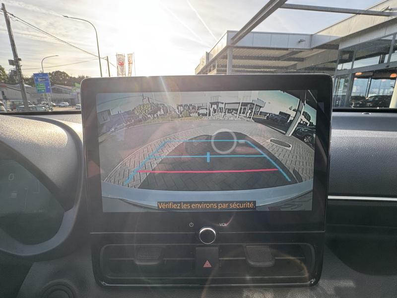 Toyota Yaris 1.5 Hybrid - photo 12