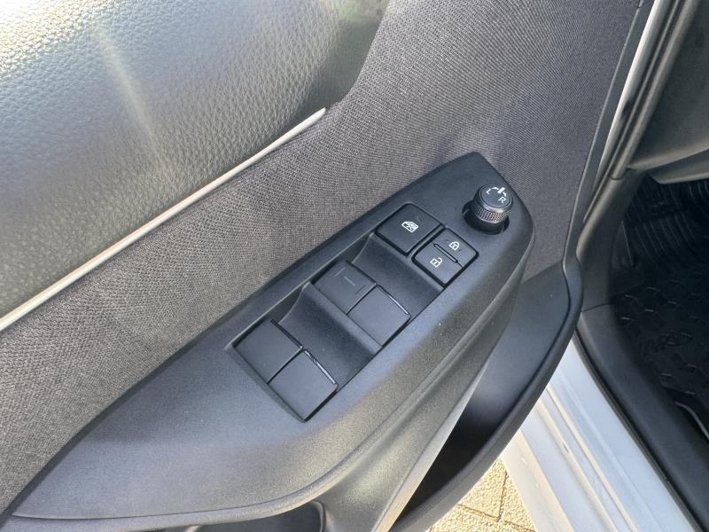Toyota Yaris 1.5 Hybrid - photo 19