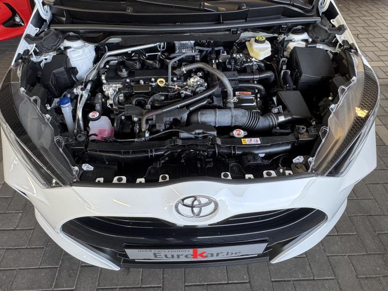 Toyota Yaris 1.5 Hybrid - photo 22