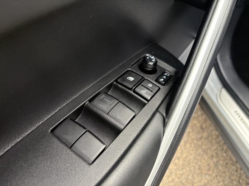 Toyota Corolla Cross 1.8 Hybrid Premium - photo 21