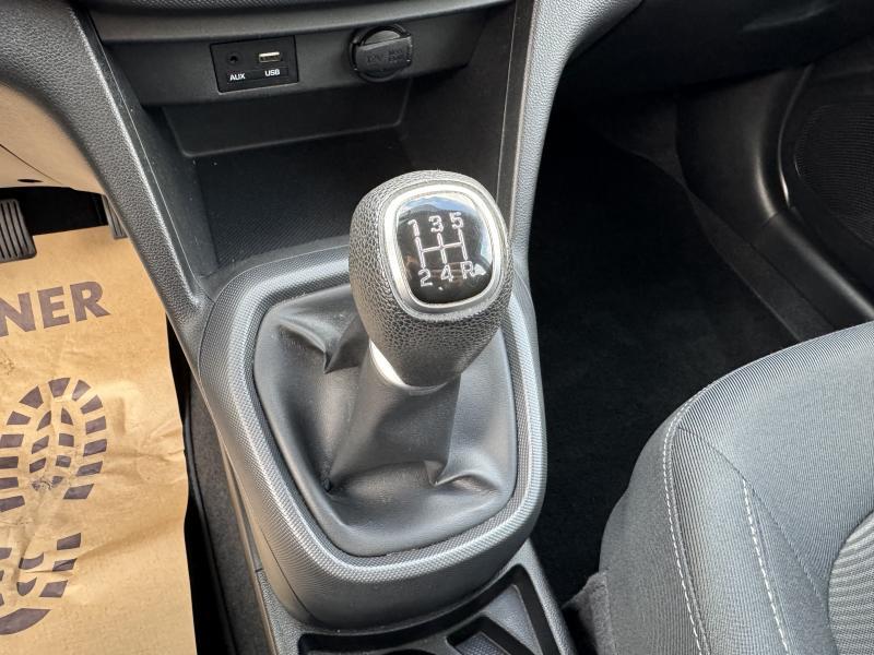 Hyundai i10 1.0i - photo 8