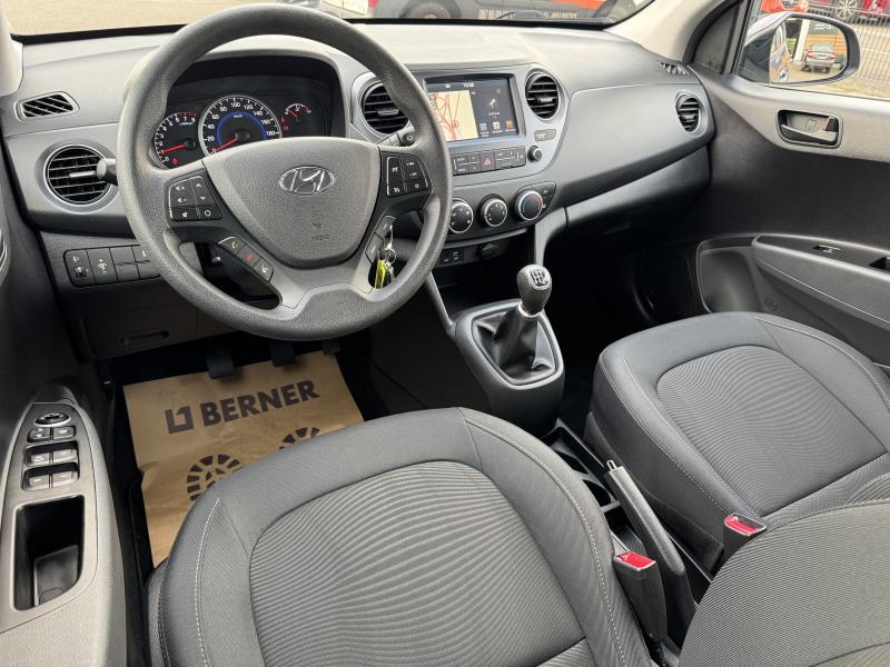 Hyundai i10 1.0i - photo 12