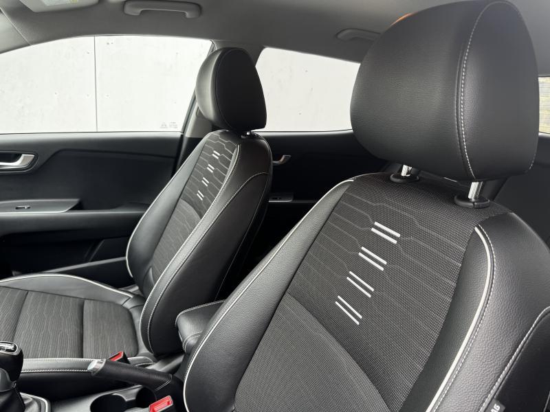 Kia Stonic 1.0T ISG GT LINE - photo 14