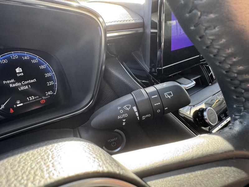 Toyota Corolla TS 1.8 Hybrid PREMIUM - photo 12