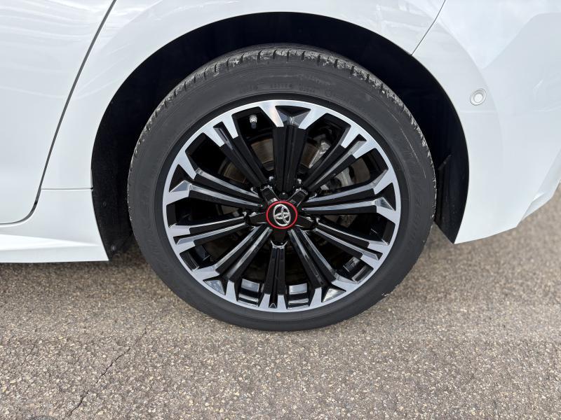Toyota Corolla 1.8 HYBRID CVT GR SPORT - photo 24