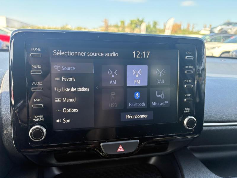 Toyota Yaris 1.5 Hybrid Yaris e-CVT - photo 10