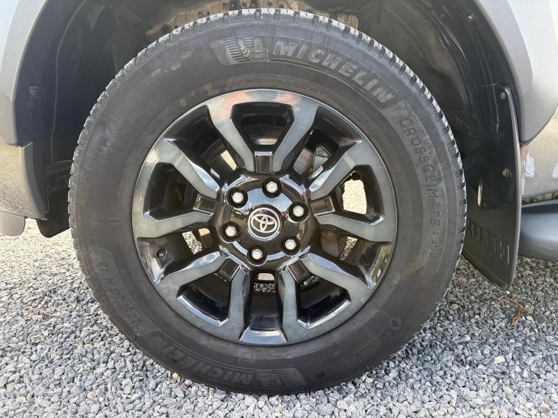 Toyota Hilux 2.8 D-4D Double Cabine Comfort - photo 17