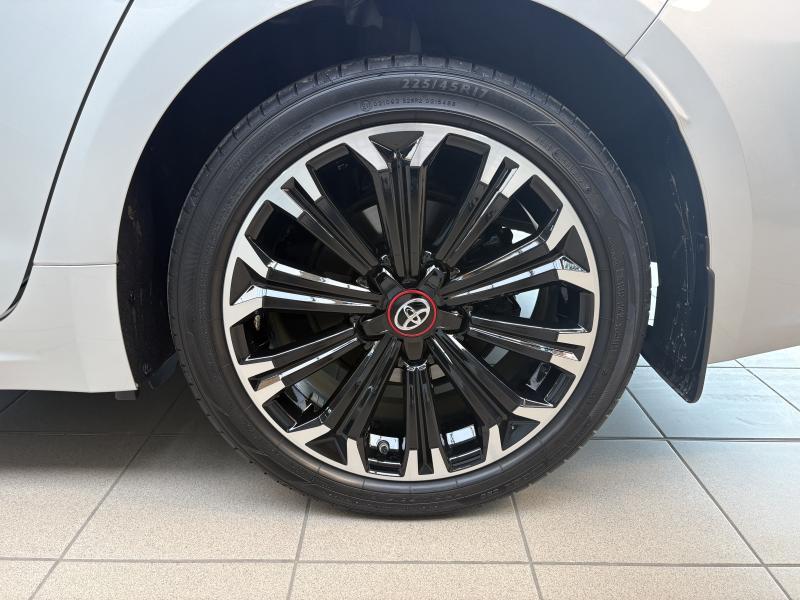 Toyota Corolla 1.8 Hybrid GR SPORT - photo 21