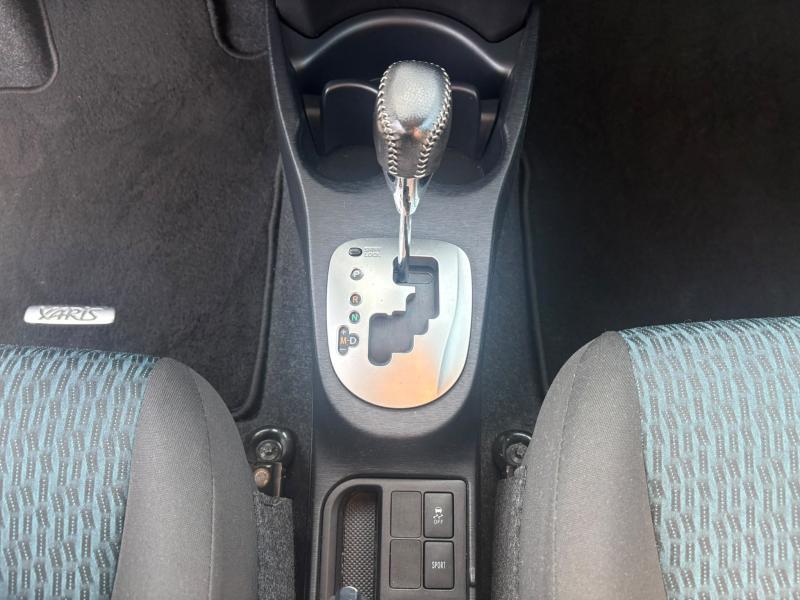Toyota Yaris 1.3 Dual VVT-i BOITE AUTO - photo 8
