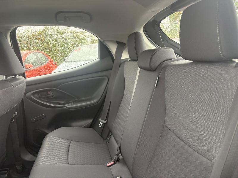 Toyota Yaris 1.5 Hybrid DYNAMIC - photo 14