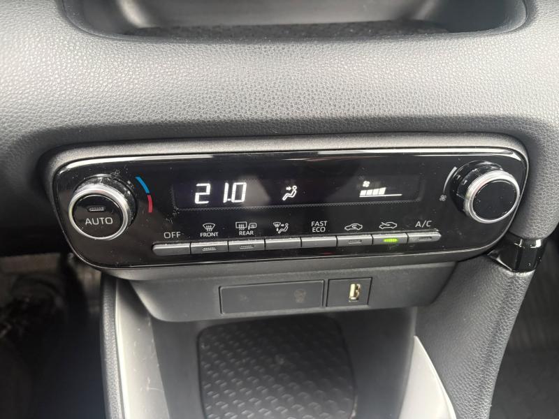 Toyota Yaris 1.5 Hybrid DYNAMIC - photo 9