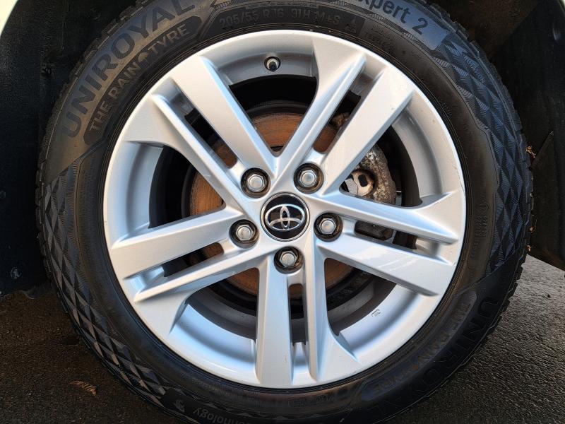 Toyota Corolla 1.8 HYBRID - Eurekar - photo 17