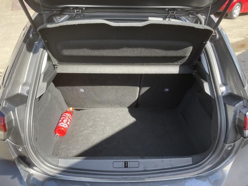 Opel Corsa 1.2i - Eurekar - photo 17