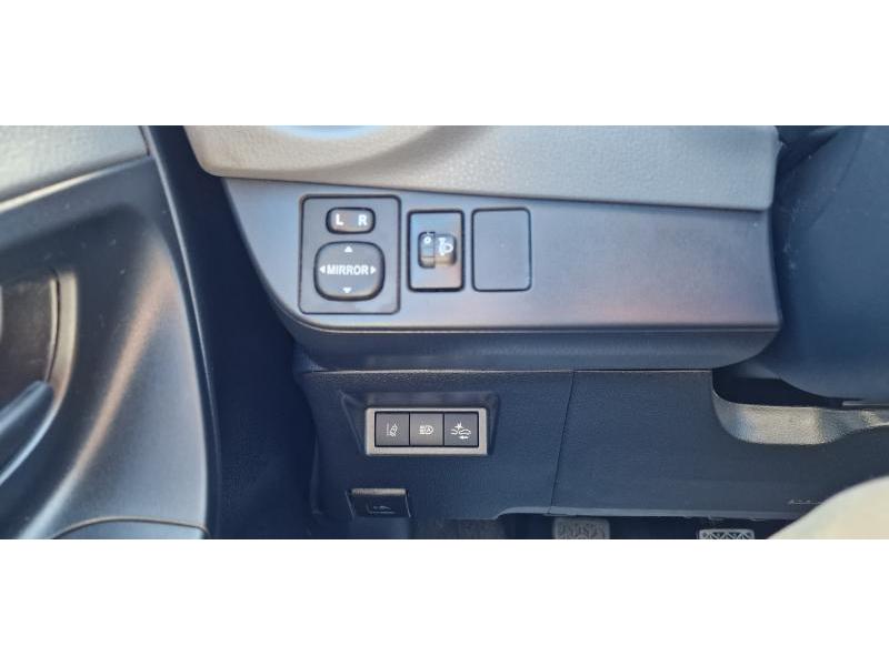 Toyota Yaris 1.5 VVT-i - Eurekar - photo 13