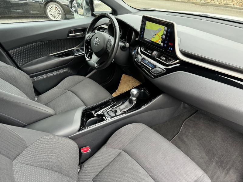 Toyota C-HR 1.8 CVT hybrid - photo 16