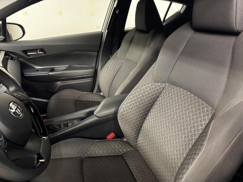 Toyota C-HR 1.8 Hybrid C-Enter - photo 17