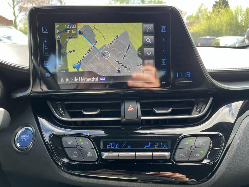 Toyota C-HR 1.8 HYBRID CVT C-ENTER - photo 12