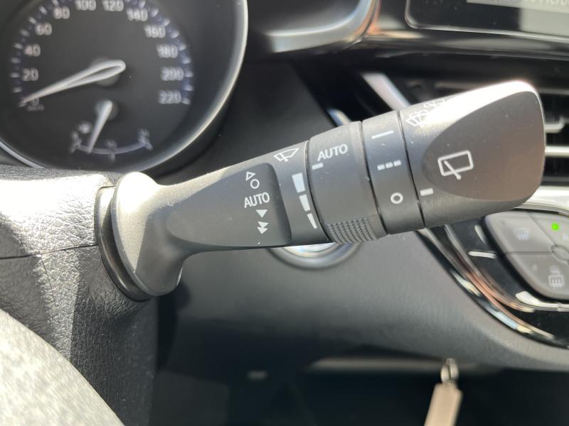 Toyota C-HR 1.8 HYBRID CVT C-ENTER - photo 11
