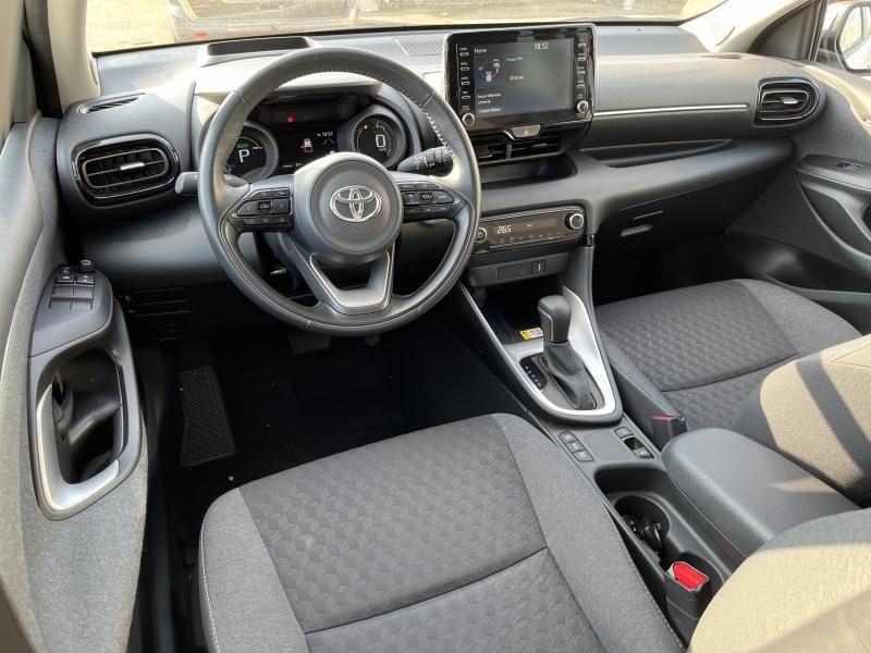 Toyota Yaris 1.5 Hybrid e-CVT Iconic LHD - photo 6