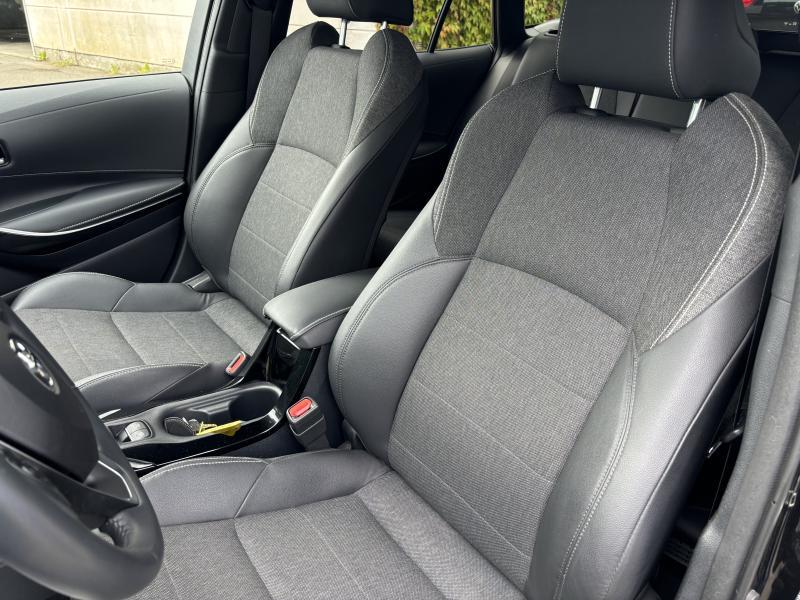 Toyota Corolla TS 1.8 HYBRID TOURING SPORT STYLE - photo 12