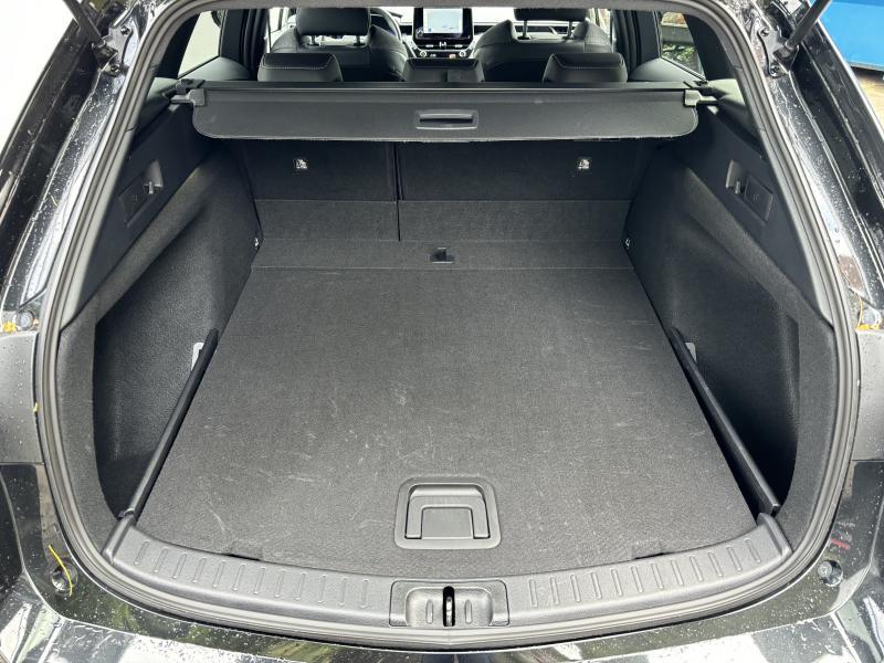 Toyota Corolla TS 1.8 HYBRID TOURING SPORT STYLE - photo 16