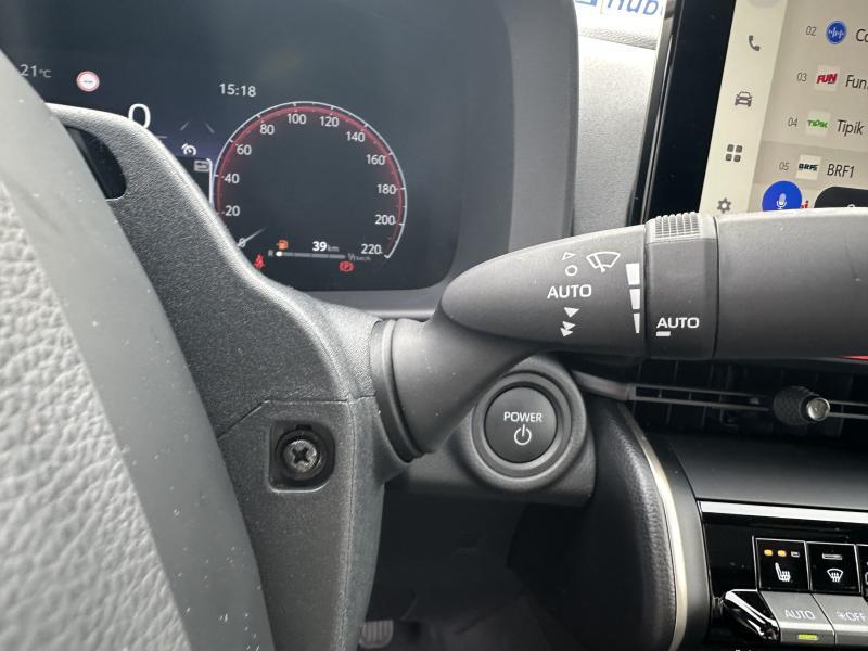 Toyota C-HR 1.8 HSD 140 - photo 15