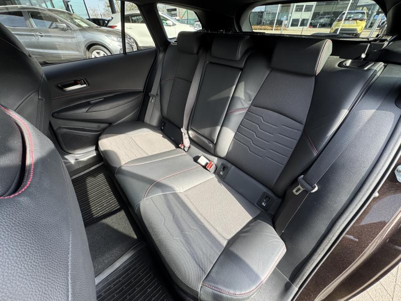 Toyota Corolla TS 1.8 Hybrid Premium - photo 12