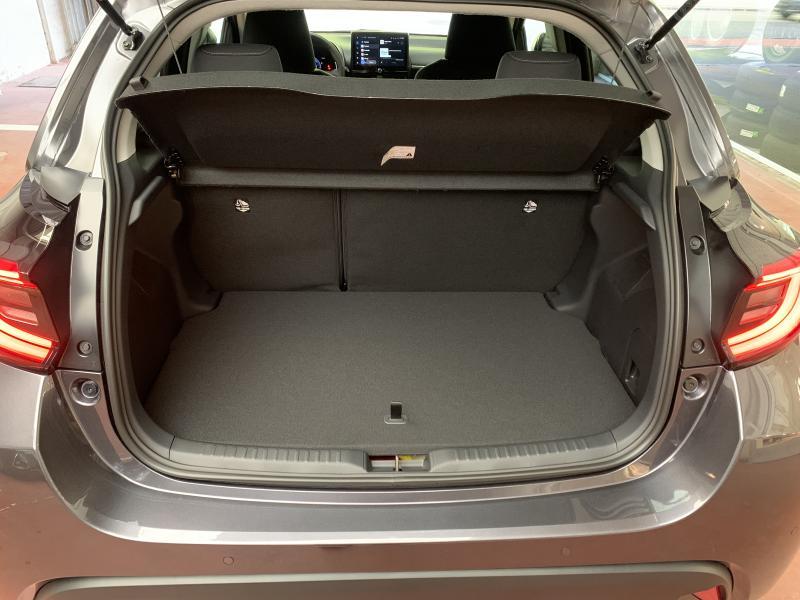 Toyota Yaris 1.5 HYBRID - photo 21