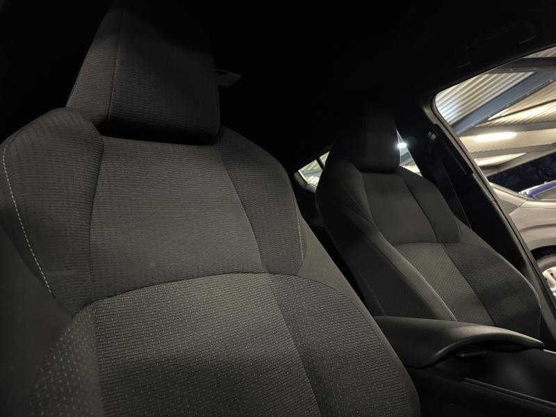 Toyota C-HR 1.8 Hybrid - photo 17