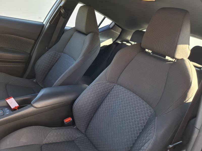 Toyota C-HR 1.8 HYBRID - photo 12